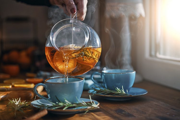 What’s Turmeric Tea Good For, and How Much You Should Take