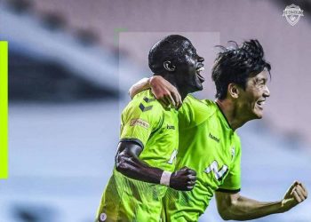 Modou Barrow sends Jeonbuk top ahead of final round