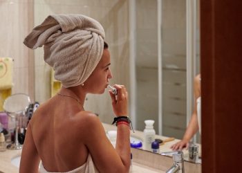 Colgate Hum Toothbrush is Loved by 40K People, Here’s Why