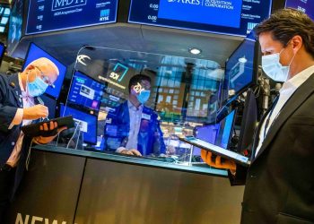 Income-Hungry Investors Are Flocking to Bank-Loan Funds