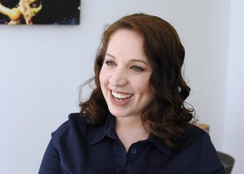 COVID-19 financial crisis fuels university drop-out worries for students