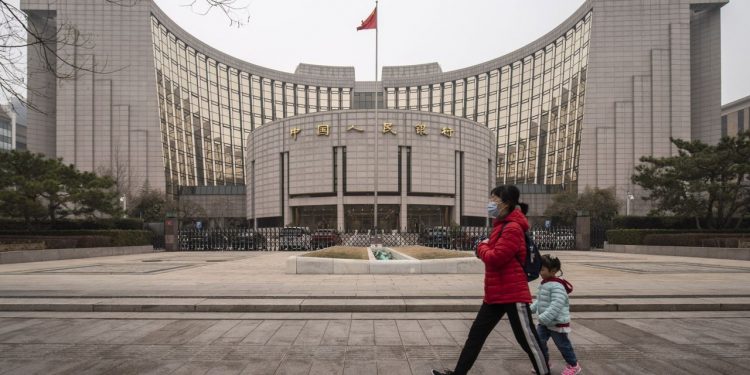China Just Cut Its Reserve Requirement for Banks, Why One Economist Is Worried.