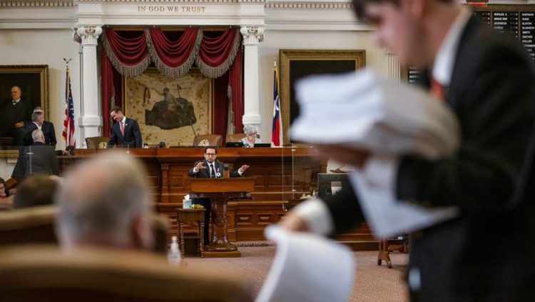 2,100 state workers caught in crosshairs of Abbott’s funding veto