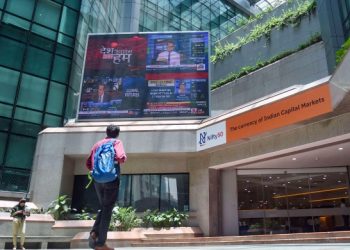 Market turns cautious, experts advices stock centric approach- The New Indian Express